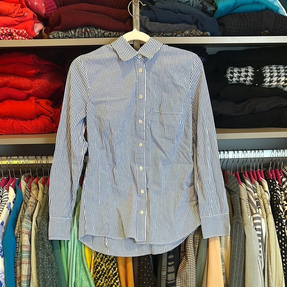 J Crew blue/white striped long sleeve button down shirt size XS - Picture 1 of 3